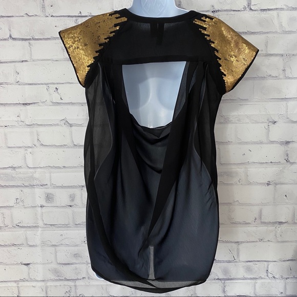 Sheer High-Low Top - Picture 3 of 4